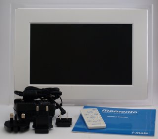 Momento 100 Digital Picture Frame from i-mate Reviewed