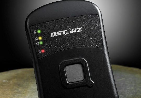 QSTARZ CR-Q1100P: a Commercial GPS Tracking Recorder.