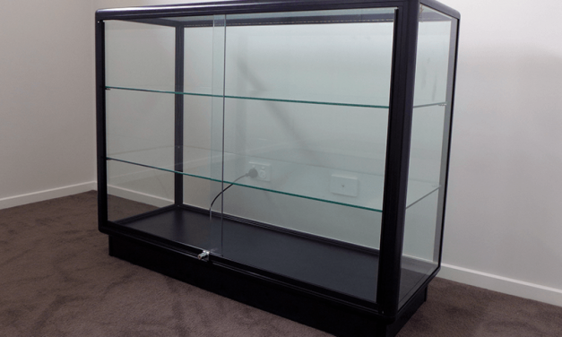 One Cabinet to Store Them All — Showfront CTGL 1200 Display Cabinet Review