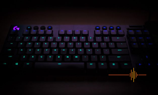 The Logitech G915 TKL Wireless RGB Mechanical Keyboard (GL Linear Edition): The Right Clique