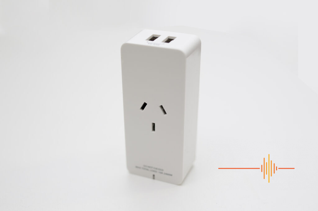 Connect SmartHome Wi-Fi Plug with Dual USB and Power Monitoring