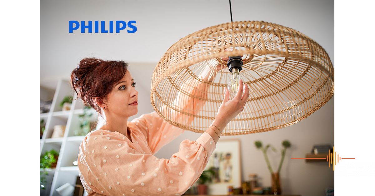 How many people does it take to change a light bulb, Philips Ultra asks